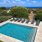 Luminous 2 Bedroom - Panoramic Sea & Mountain View Terrace *