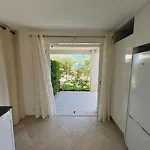 Luminous 2 Bedroom - Panoramic Sea & Mountain View Terrace Апартаменты Монтичелло