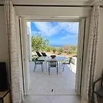 Luminous 2 Bedroom - Panoramic Sea & Mountain View Terrace *