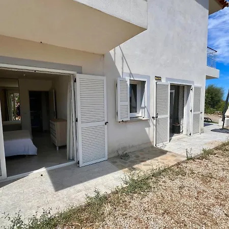 Luminous 2 Bedroom - Panoramic Sea & Mountain View Terrace Lejlighed