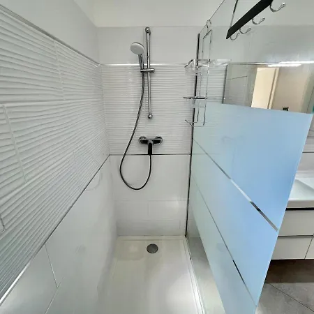 Lejlighed Luminous 2 Bedroom - Panoramic Sea & Mountain View Terrace