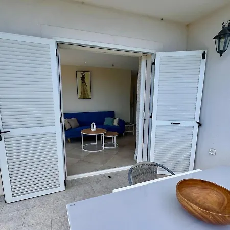 Lejlighed Luminous 2 Bedroom - Panoramic Sea & Mountain View Terrace Monticello