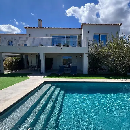 Luminous 2 Bedroom - Panoramic Sea & Mountain View Terrace Lejlighed