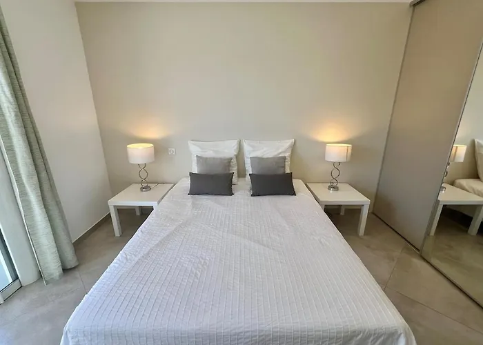 アパート Luminous 2 Bedroom - Panoramic Sea & Mountain View Terrace *