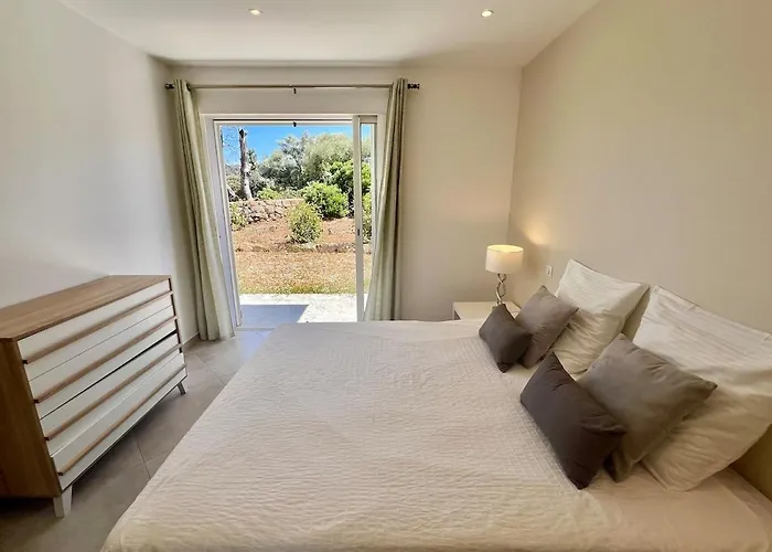 アパート Luminous 2 Bedroom - Panoramic Sea & Mountain View Terrace