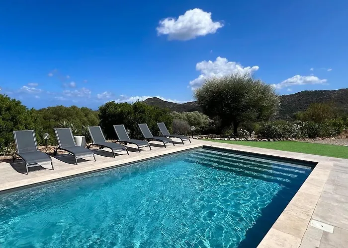 Luminous 2 Bedroom - Panoramic Sea & Mountain View Terrace *