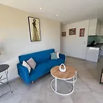 Luminous 2 Bedroom - Panoramic Sea & Mountain View Terrace * Monticello
