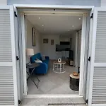 Luminous 2 Bedroom - Panoramic Sea & Mountain View Terrace Apartman Monticello