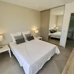 Luminous 2 Bedroom - Panoramic Sea & Mountain View Terrace Apartman *