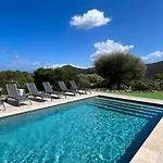 Luminous 2 Bedroom - Panoramic Sea & Mountain View Terrace *