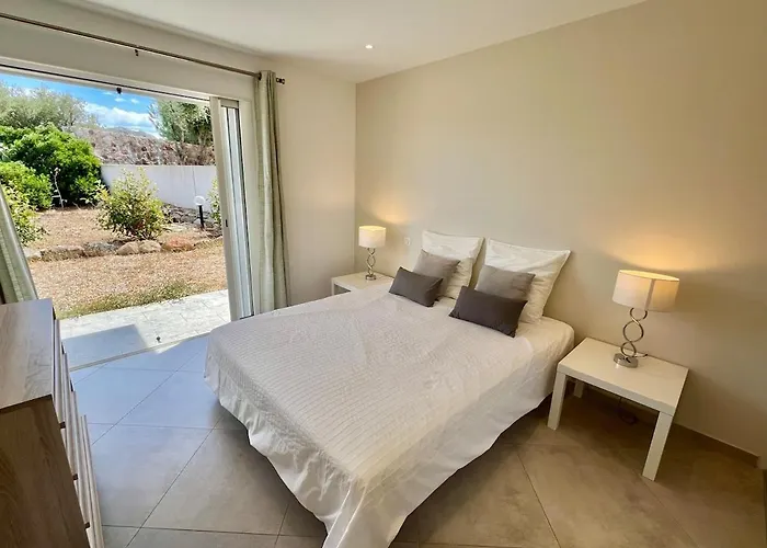 Διαμέρισμα Luminous 2 Bedroom - Panoramic Sea & Mountain View Terrace