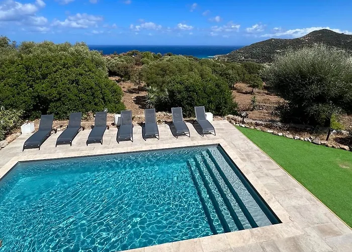 Luminous 2 Bedroom - Panoramic Sea & Mountain View Terrace *