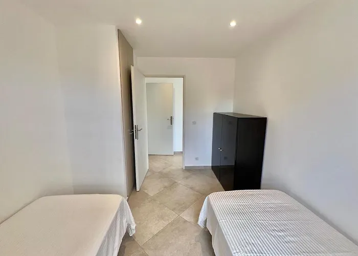 Luminous 2 Bedroom - Panoramic Sea & Mountain View Terrace Apartamento Monticello